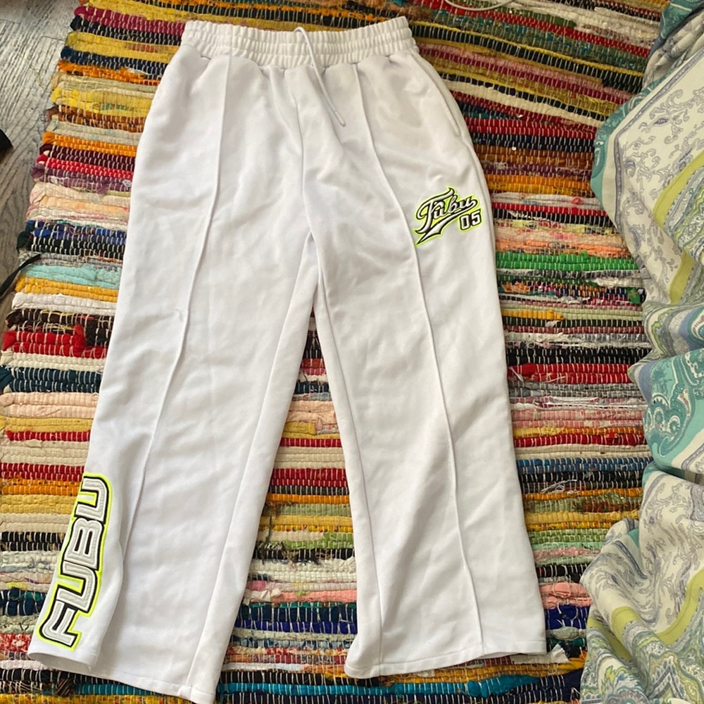 FUBU 05 athletic and cozy pants